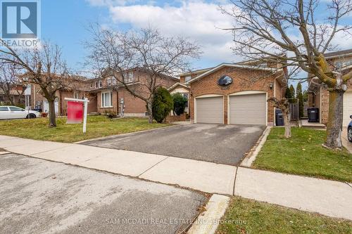 2093 The Chase, Mississauga, ON - Outdoor With Facade