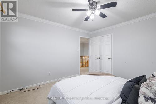 2093 The Chase, Mississauga, ON - Indoor Photo Showing Bedroom