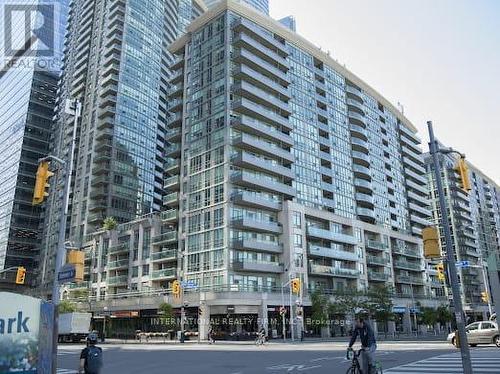 520 - 51 Lower Simcoe Street, Toronto, ON - Outdoor With Balcony With Facade