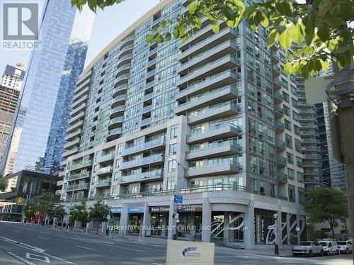 520 - 51 Lower Simcoe Street, Toronto, ON - Outdoor With Balcony With Facade