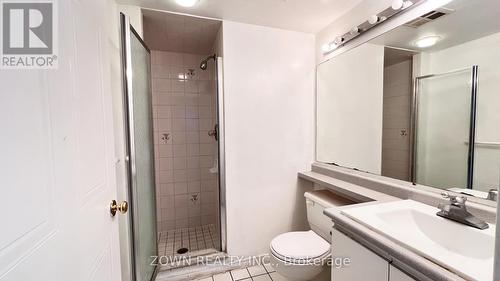 1608 - 430 Mclevin Avenue, Toronto, ON - Indoor Photo Showing Bathroom