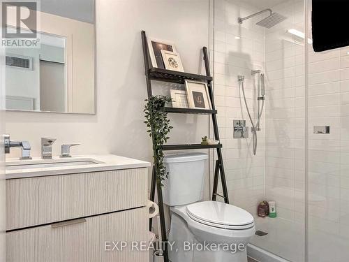 1408 - 25 Richmond Street E, Toronto, ON - Indoor Photo Showing Bathroom