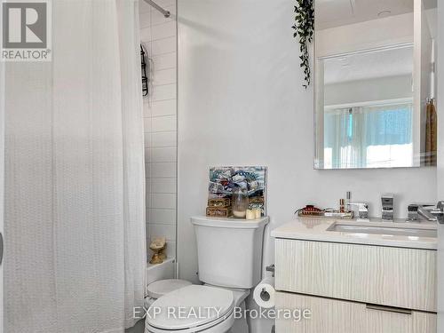 1408 - 25 Richmond Street E, Toronto, ON - Indoor Photo Showing Bathroom