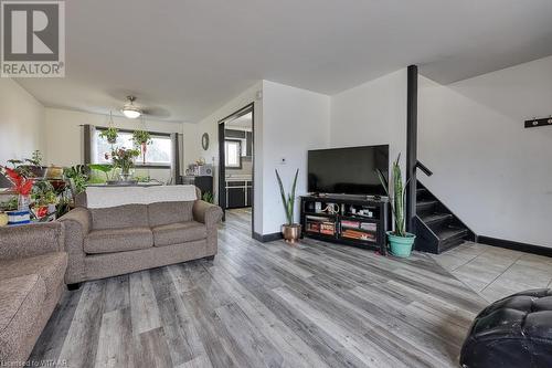 238 - 238-240 Finkle Street, Woodstock, ON - Indoor Photo Showing Living Room