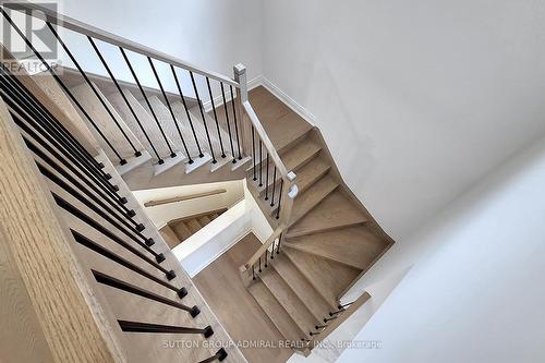 10 Meadow Vista Crescent, East Gwillimbury, ON - Indoor Photo Showing Other Room