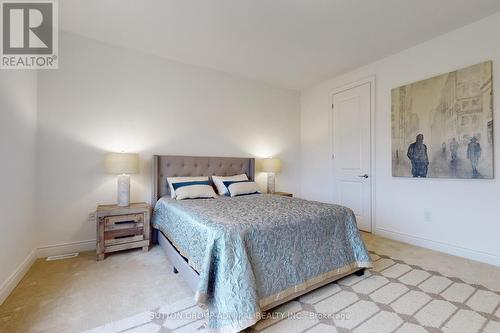 10 Meadow Vista Crescent, East Gwillimbury, ON - Indoor Photo Showing Bedroom