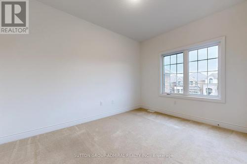 10 Meadow Vista Crescent, East Gwillimbury, ON - Indoor Photo Showing Other Room