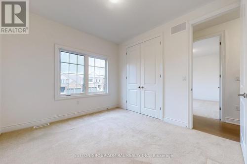 10 Meadow Vista Crescent, East Gwillimbury, ON - Indoor Photo Showing Other Room