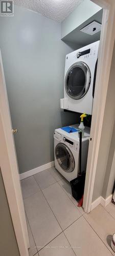 1813 - 10 Yonge Street, Toronto, ON - Indoor Photo Showing Laundry Room