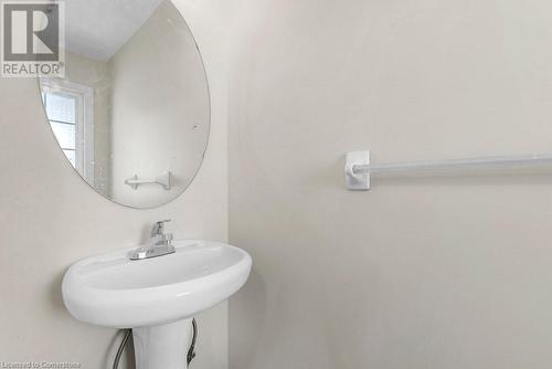 Bathroom featuring sink - 529 Victoria Road N, Guelph, ON - Indoor Photo Showing Bathroom