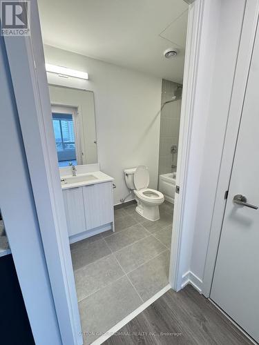 225 Malta Ave Avenue, Brampton, ON - Indoor Photo Showing Bathroom