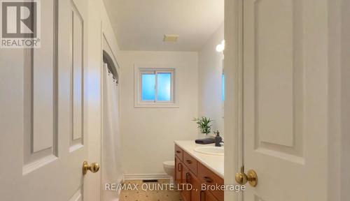 102 Cedar Street, Brighton, ON - Indoor Photo Showing Bathroom