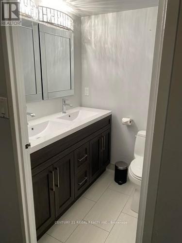 417 - 1000 Cedarglen Gate, Mississauga, ON - Indoor Photo Showing Bathroom