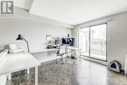 417 - 1000 Cedarglen Gate, Mississauga, ON - Indoor Photo Showing Office