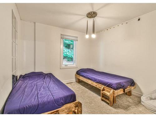 Chambre Ã Â coucher - 229Z  - 229Bz Av. Bélisle, Sainte-Agathe-Des-Monts, QC - Indoor Photo Showing Bedroom