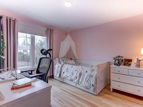 Chambre Ã Â coucher - 195 Rue D'Anjou, Saint-Bruno-De-Montarville, QC - Indoor Photo Showing Bedroom