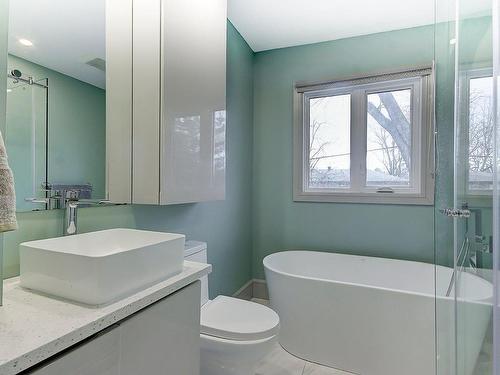 Salle de bains - 195 Rue D'Anjou, Saint-Bruno-De-Montarville, QC - Indoor Photo Showing Bathroom