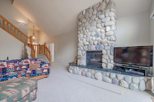 5214 Riverside Drive, Fairmont Hot Springs, BC - Indoor With Fireplace