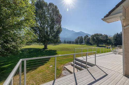 5214 Riverside Drive, Fairmont Hot Springs, BC - Outdoor With Deck Patio Veranda