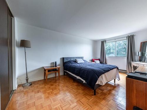 Master bedroom - 6770 Av. Tisserand, Brossard, QC - Indoor Photo Showing Bedroom