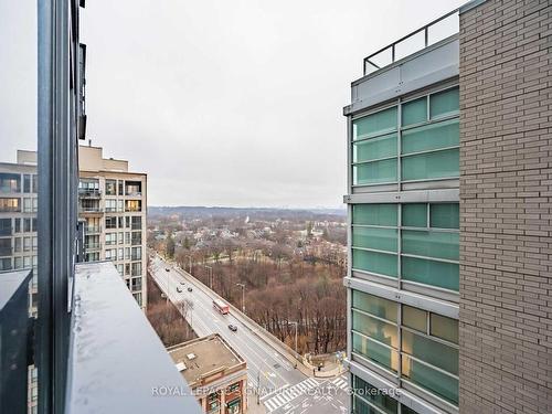 1210-395 Bloor St E, Toronto, ON - Outdoor