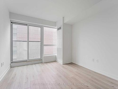 1210-395 Bloor St E, Toronto, ON - Indoor Photo Showing Other Room