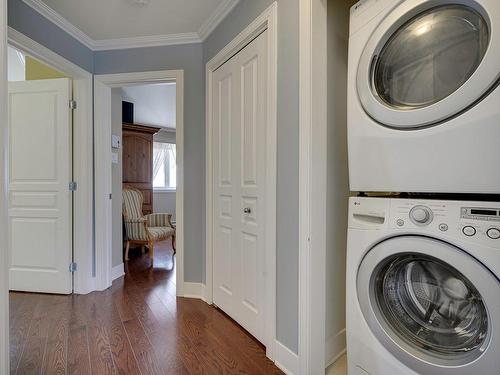 Salle de lavage - 4-320 Rue Cherrier, Saint-Jérôme, QC - Indoor Photo Showing Laundry Room