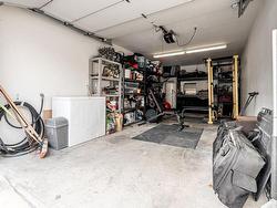 Garage - 