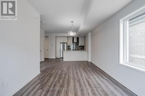 199 - 10 Lloyd Janes Lane, Toronto, ON - Indoor Photo Showing Kitchen