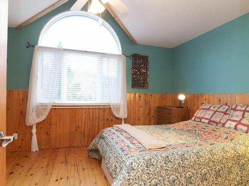 Chambre Ã Â coucher - 264 Ch. Fyon, Ivry-Sur-Le-Lac, QC - Indoor Photo Showing Bedroom