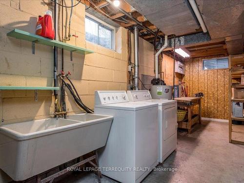 78 Crossbow Cres, Toronto, ON - Indoor Photo Showing Laundry Room