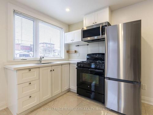 Back-191 Rosethorn Ave, Toronto, ON - Indoor Photo Showing Kitchen