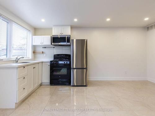 Back-191 Rosethorn Ave, Toronto, ON - Indoor Photo Showing Kitchen