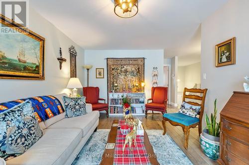 3 William Thomas Drive, Petawawa, ON - Indoor Photo Showing Living Room