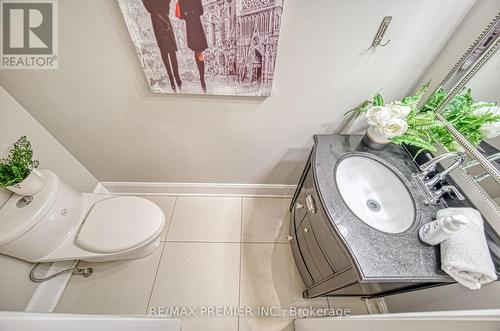 18 Lantana Court, Toronto, ON - Indoor Photo Showing Bathroom