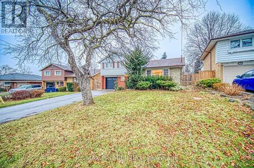 18 Lantana Court, Toronto, ON - Outdoor With Facade