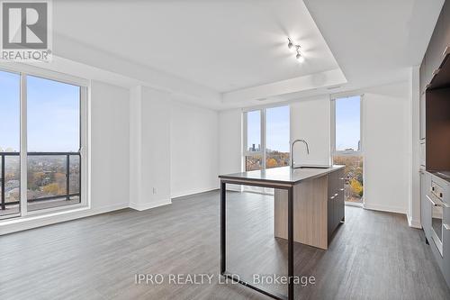 1202 - 185 Alberta Avenue, Toronto, ON - Indoor