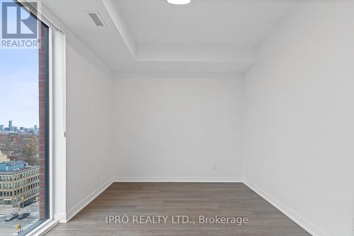 1202 - 185 Alberta Avenue, Toronto, ON - Indoor Photo Showing Other Room