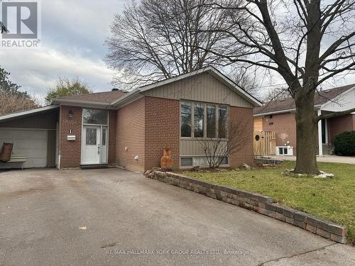 1 Davidson Road, Aurora, ON - Outdoor