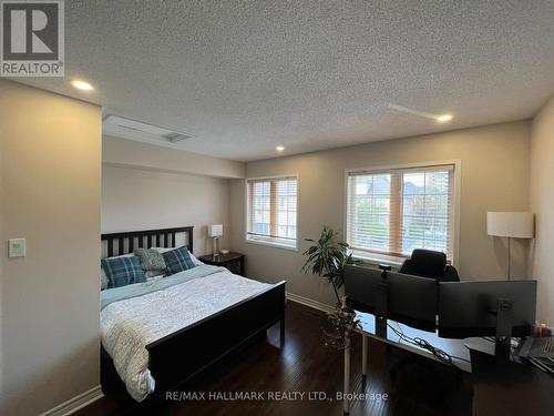 52 - 23 Observatory Lane, Richmond Hill, ON - Indoor Photo Showing Bedroom