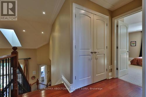 4318 Lakeshore Road, Burlington, ON - Indoor Photo Showing Other Room