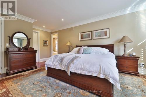 4318 Lakeshore Road, Burlington, ON - Indoor Photo Showing Bedroom