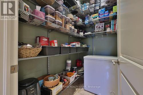 4318 Lakeshore Road, Burlington, ON - Indoor Photo Showing Laundry Room