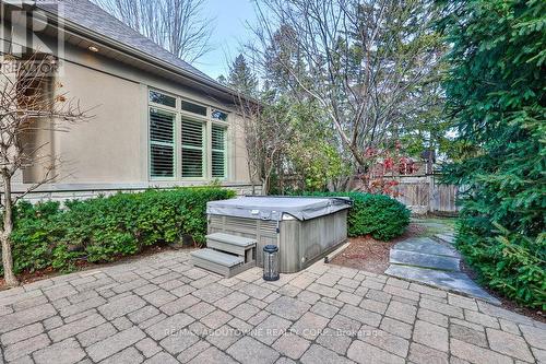 4318 Lakeshore Road, Burlington, ON - Outdoor