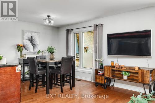 95 Avonmore Crescent, Orangeville, ON - Indoor Photo Showing Dining Room