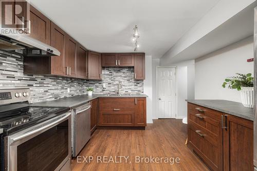 95 Avonmore Crescent, Orangeville, ON - Indoor Photo Showing Kitchen