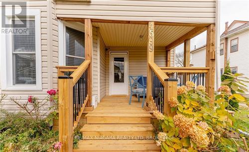 4599 Armoury Street, Niagara Falls (210 - Downtown), ON - Outdoor With Deck Patio Veranda With Exterior