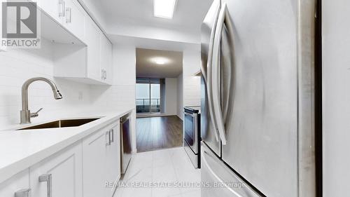 1809 - 233 Beecroft Road, Toronto, ON - Indoor Photo Showing Kitchen With Upgraded Kitchen