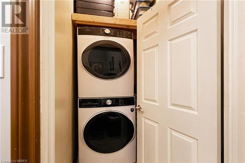 115 King Street W, North Bay, ON - Indoor Photo Showing Laundry Room