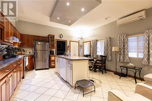 115 King Street W, North Bay, ON - Indoor Photo Showing Kitchen